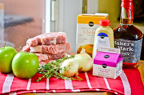 Skillet Pork Chops with Apples & Onions-1