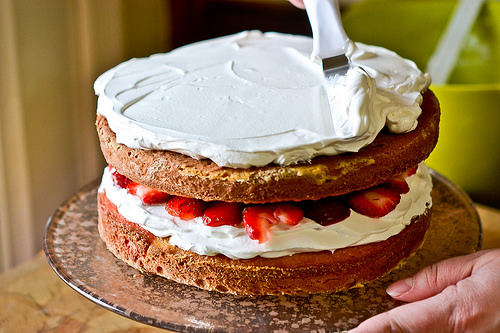 Strawberry-Swirl Cake-13