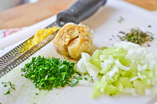 Roasted Garlic Chickpea Burgers-2