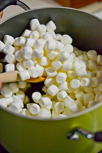 Chocolate Marshmallow Crunch Candy-4