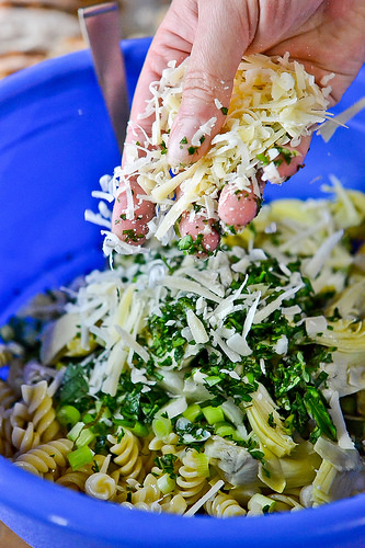 Grilled Chicken Pasta Salad with Artichoke Hearts-8