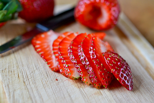 Strawberry-Swirl Cake-8