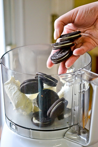 Chocolate-Cherry Cookie Balls-2