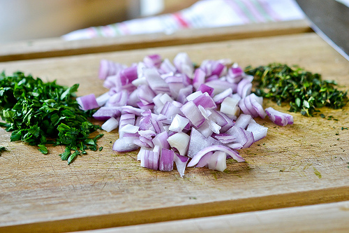 Roasted Garlic, Chicken & Herb Flatbread Pizza-4